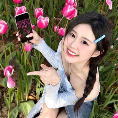 推动摇篮的手